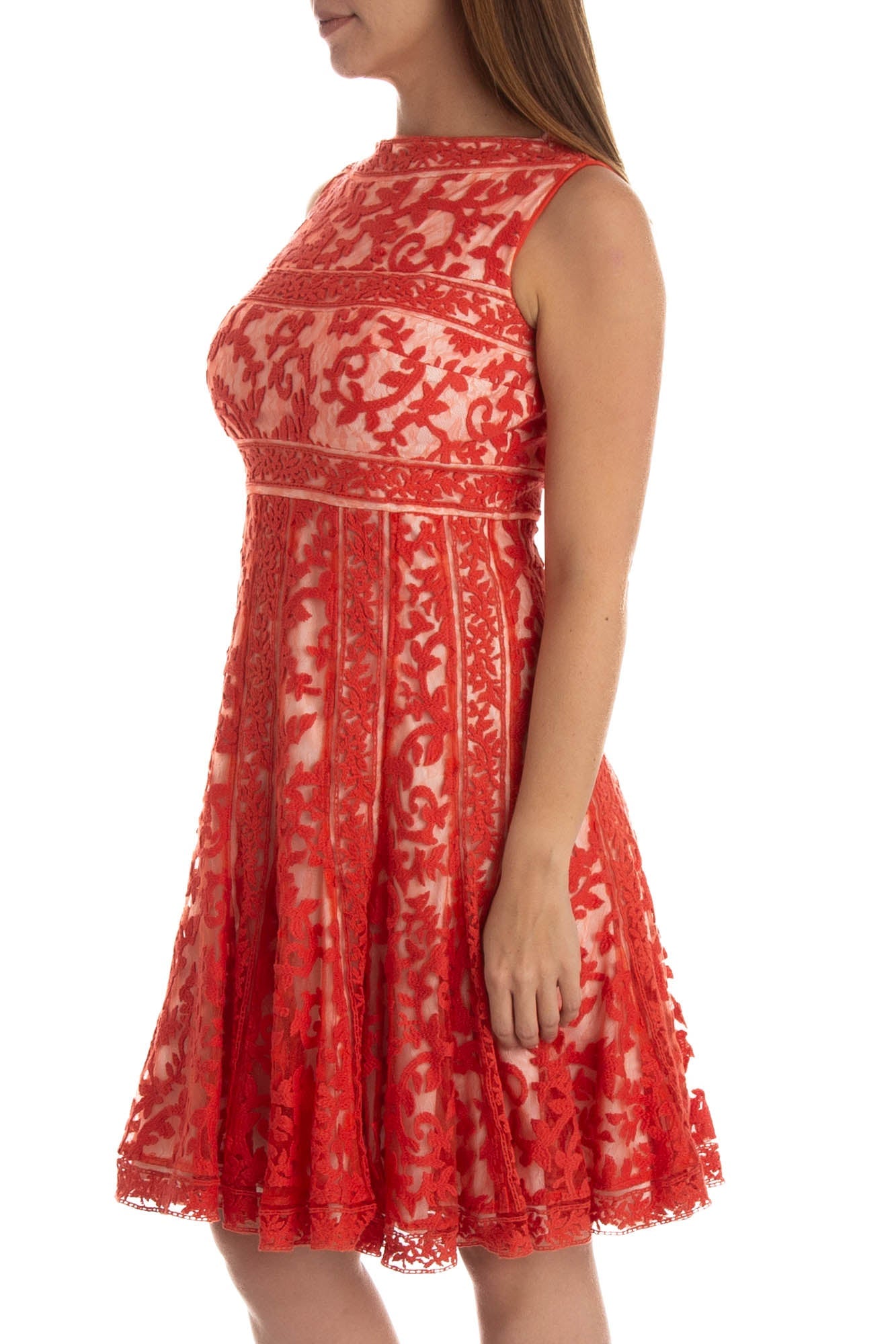 Tadashi Shoji, Talla 8