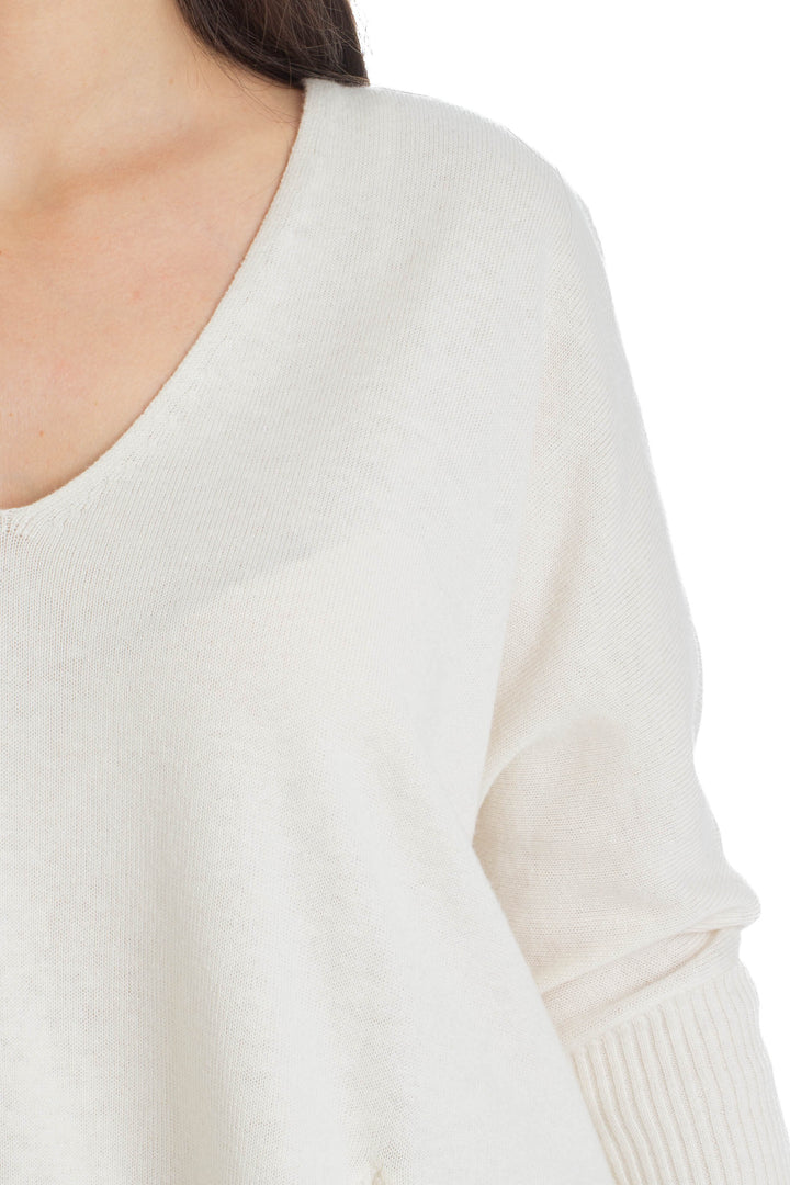 Suéter Babaton beige, detalle – ClosetRehab