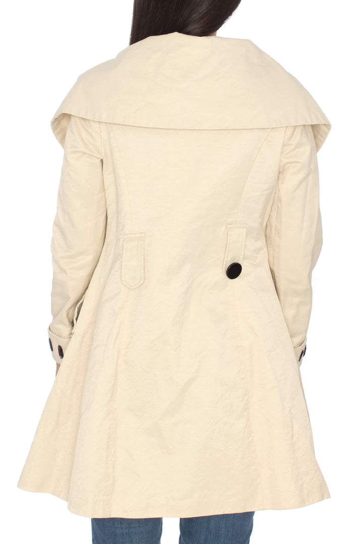 Abrigo Dolce & Gabbana beige, vista posterior – ClosetRehab